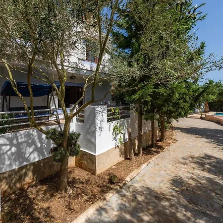 Garba Villa